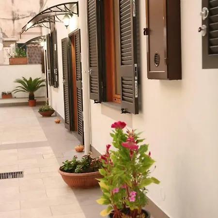 Bed & Breakfast Titus E Caius
